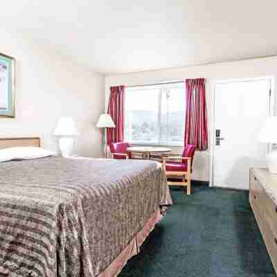 Travelodge by Wyndham la Grande Rooms