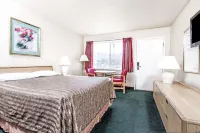 Travelodge by Wyndham la Grande Hotels in La Grande