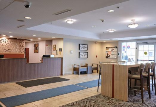 캔들우드 스위트 르레이-워터타운 객실 내 간이 주방