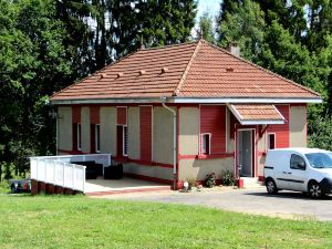 Arden Parks Signy L'Abbaye