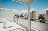 Gallery Central Piraeus Port - วิว