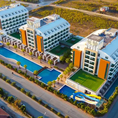 Linda Sunny Beach Hotel & Spa Hotels near Gundogdu