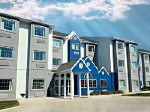 Microtel Inn & Suites by Wyndham Council Bluffs/Omaha Hotels in Lewis