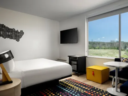 Aloft Knoxville West