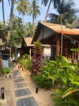 Tropical Bay Hotels in Pololem