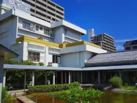Kansuitei Kozeniya Hotels near Warabekan