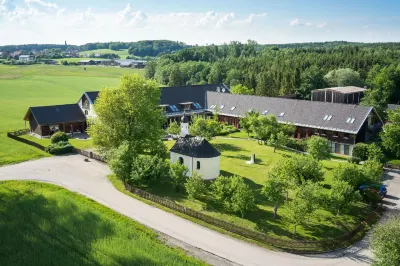 Hofgut Algertshausen Hotel di Landsberg am Lech