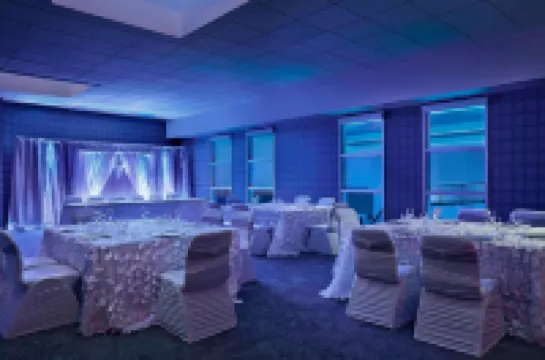 アロフト カルガリー ユニバーシティ