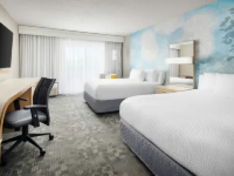 Courtyard Concord Hotels in Concord