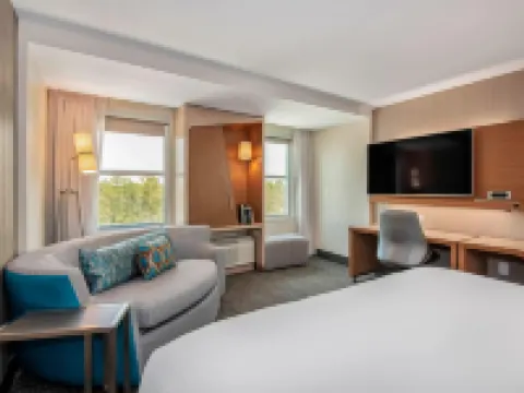 Courtyard Raleigh Cary/Parkside Town Commons Hotels in Cary