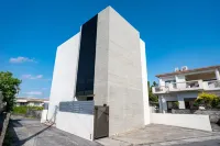 Onna Beach Square