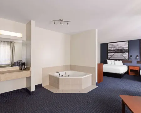Super 8 by Wyndham Sainte Agathe des Monts Hotels in Les Laurentides Regional County Municipality