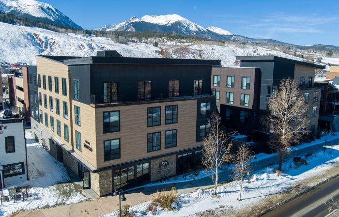 Hotel Indigo SILVERTHORNE by IHG
