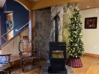 5Br 2 Kitchens Custom Home Pool Table 1 Mile to Downtown Bryson City