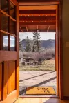 Secluded Cabin, Private Pond, Walk to Restaurants, 2 Separate Sleeping Units - 3-Star