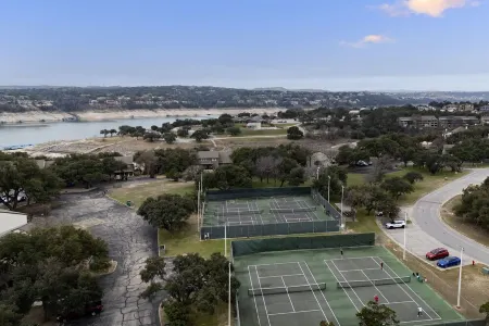 Lakefront Views and Sunsets