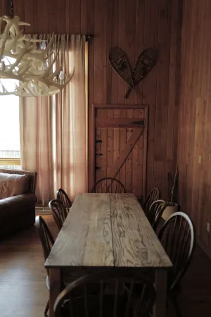 Cozy Cabin on 84 acres with creek and spring fed pond