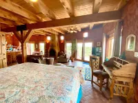 Steam Shower Hot Tub-Fabulous Views! In & Out Fireplaces-Free Wood-444+ reviews!