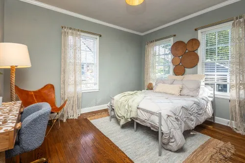 The quaintest, beautifully updated 1920's Mid-Century Boho Bungalow in Memphis