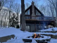 Private and Cozy Lake Wallenpaupack Retreat