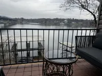 Charming condo with beautiful lake views