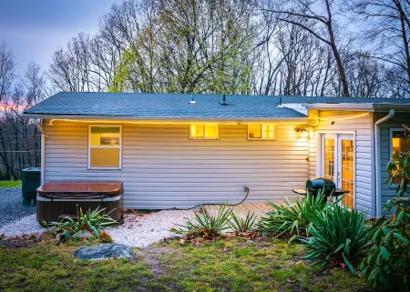 Cottage at Gray Fox- Many Attraction- Pet Friendly