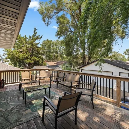 Stylish Split Foyer - The Sullivan 4 Bedrooms, 2 Bathrooms