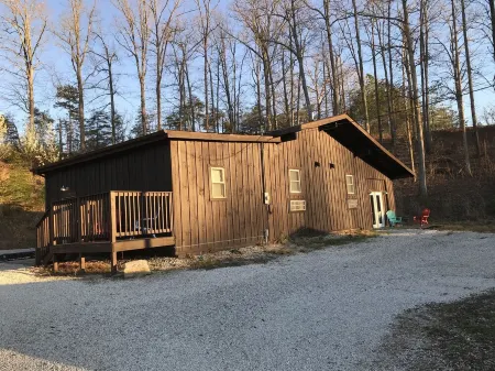 Shady Oaks Cabin 4 in Red River Gorge• Pet Friendly• Hi Speed Internet 🛜