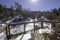 Relax in Our Cozy 3-Bedroom Cabin Near Whiskey Row - 8 Min