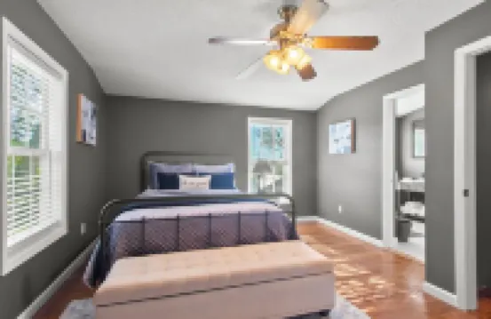 The Gray Villa-  2.8 Miles to Bryant-Denny Stadium