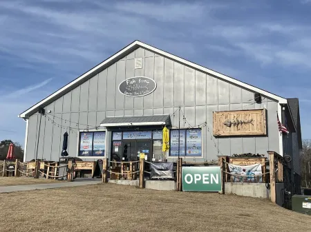 Boat Launch Bungalow - Steps to Lake Greenwood. NEW, Modern and Pet Friendly!