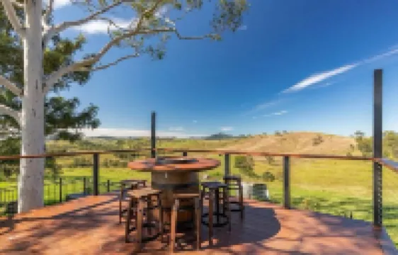 Dam It Getaway- 2 bed cabin