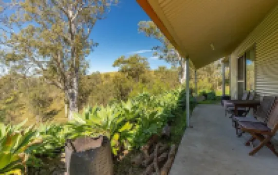 Dam It Getaway- 2 bed cabin