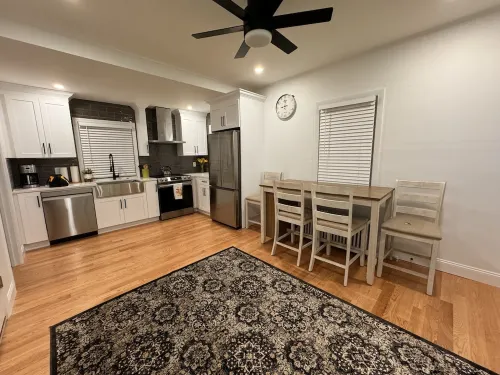 NEWLY RENOVATED STUDIO CLOSE TO DOWNTOWN IPSWICH