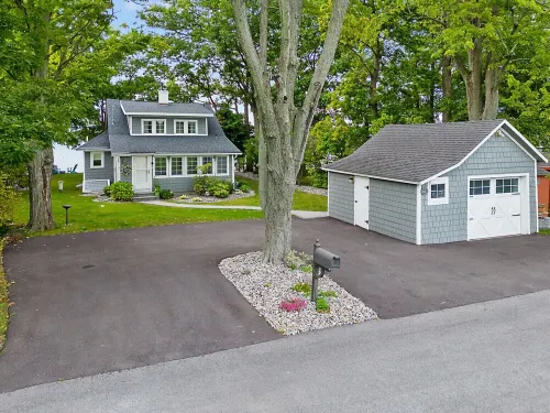 Waterfront Cottage with fireplace located directly on Owasco Lake.