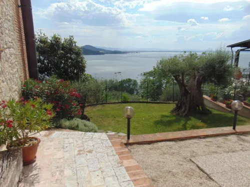 Lake Trasimeno San Savino Townhouse  AC Free WI-FI Hotels in Magione