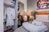 Modern Condo in Heart of Village, 1st floor, Steps to Gondola & all Amenities