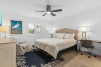 Luxurious Villa! Walk to Beach, Heated Pool, Resort Amenities, Gulf and more!