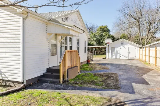 Historic Downtown Oxford 3BR/2BA w/King
