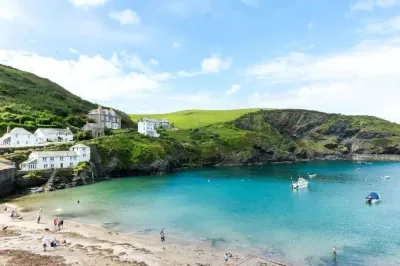 Bosuns Locker - A perfect holiday home in Port Isaac, sleeps 4+dogs Hotels near Port Isaac