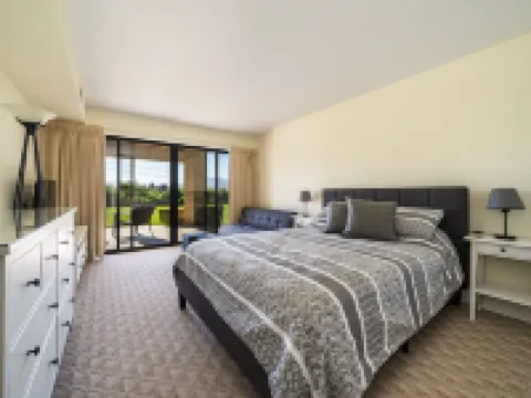 Wapato Point Halmalka Condo 510-A, 3 bed 2 bath, Sleeps 8,  Next to Outdoor Pool Hotels in Manson