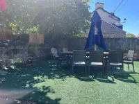 Clécy center, 10 min walk from the banks of the Orne .4 to 10 people adjustable rates