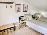 The Villa 103. House with swimming pool 6 persons Hotel in zona Stade Paul Vignaux