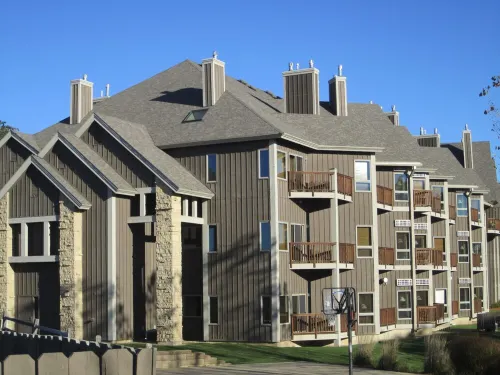 Studio 1321 at Longhollow Point Inn Hotels in Elizabeth Township