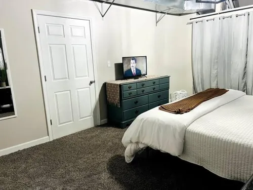 Corporate Loft near Merrillville/Crown Point