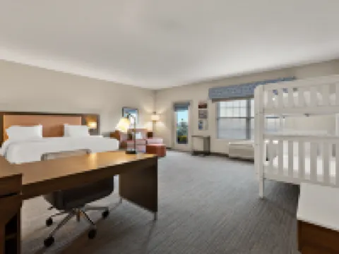 Hampton Inn & Suites Petoskey Hotels in Petoskey