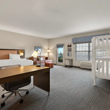 Hampton Inn & Suites Petoskey