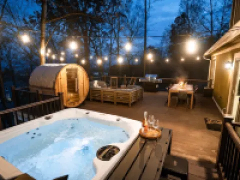 7BR Designer Home in Massanutten Hotels in McGaheysville