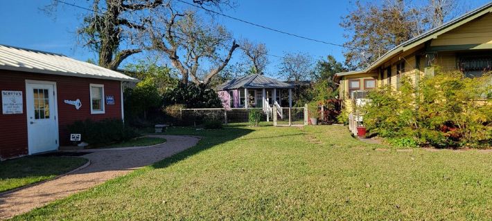 Vintage Cottage Hotels in Aransas County