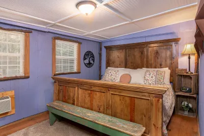The Tree House, Vintage Mountain Retreat Hotel in zona Sky Top Orchard
